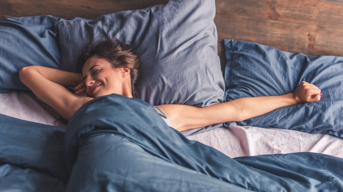 How to sleep properly to avoid wrinkles: 6 simple rules