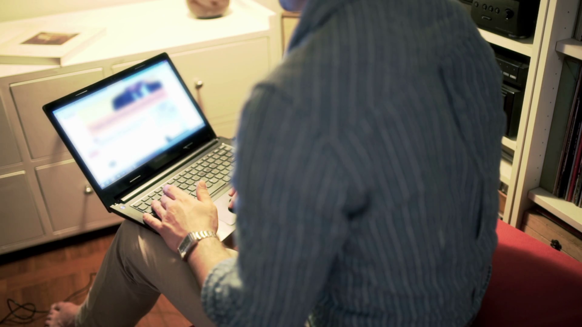 Why browsing the internet is exhausting and reduces productivity: 5 reasons