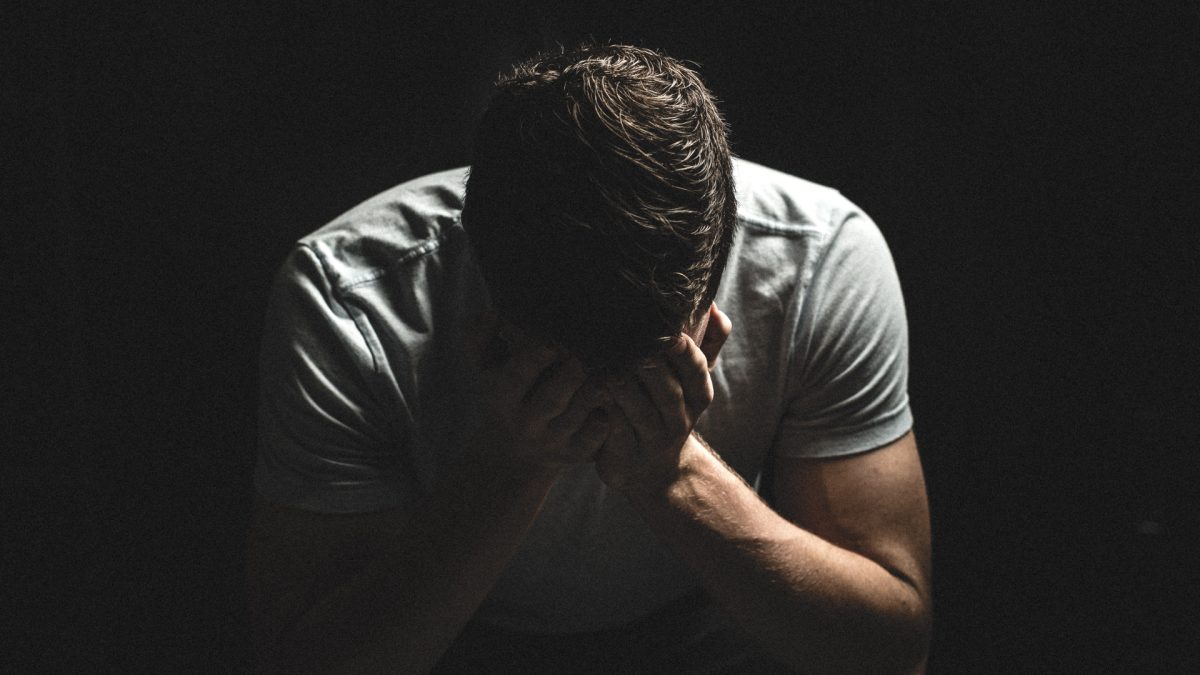 Why you wake up in the middle of the night with anxiety and fear: 4 common reasons